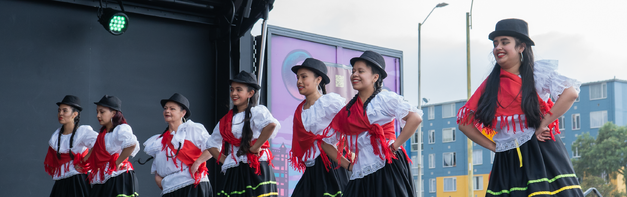 Ganadores de Es Cultura Local en el Festival Danza en la Ciudad 04