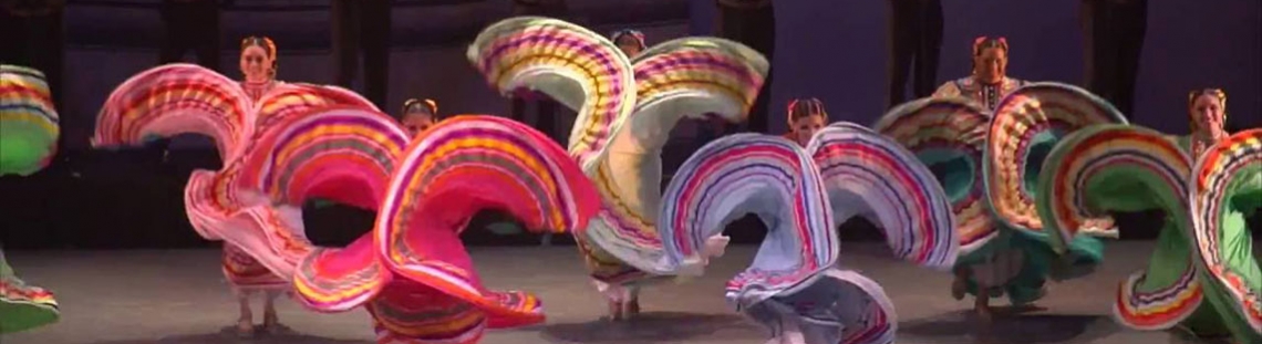 Ballet Folklórico de la Universidad de Colima