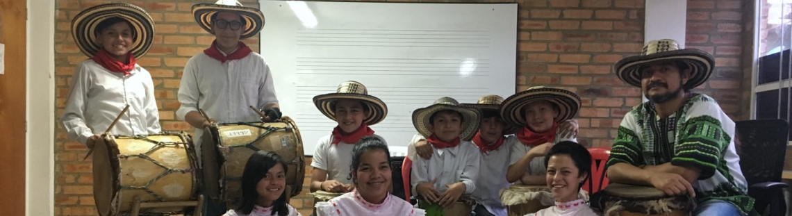 Niños bailarines del Programa Crea con instrumentos