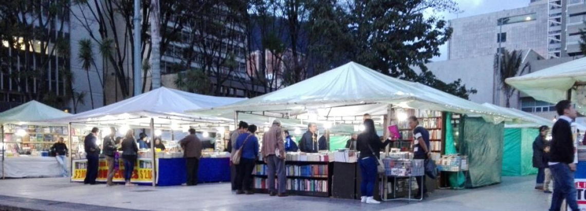 Pasada versión de la Feria Callejera del Libro. 