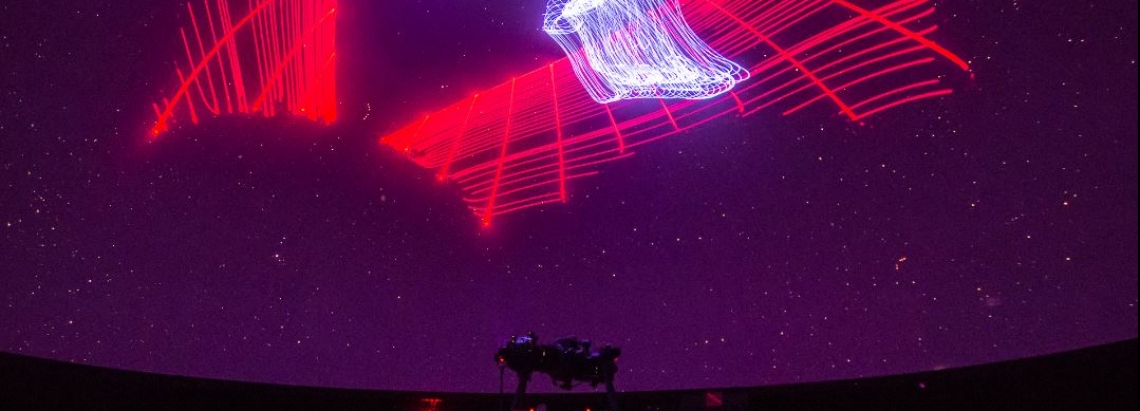 Desenmarañar Reconocimiento Gran roble Coldplay cierra las proyecciones láser en el Planetario de Bogotá | Idartes