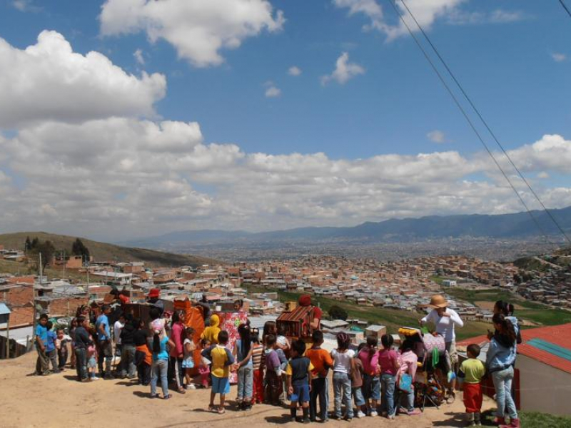 Personas en un lugar público