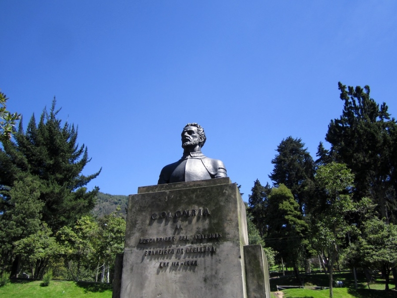 Monumento Francisco de Orellana en el Parque Nacional