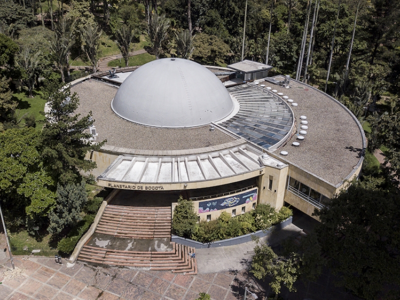 Foto aérea del Planetario de Bogotá