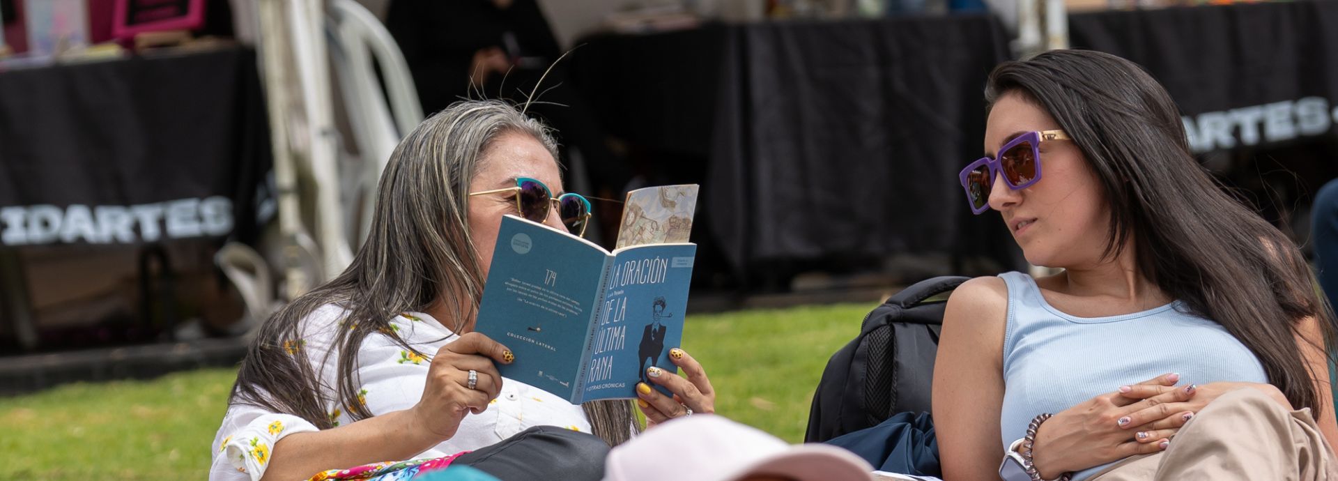 Lectura Bajo los árboles