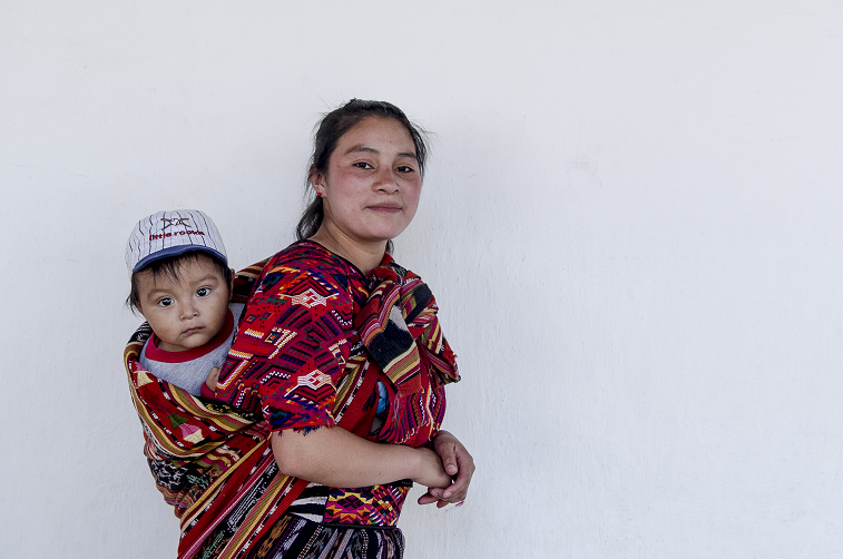 Mujer con niño