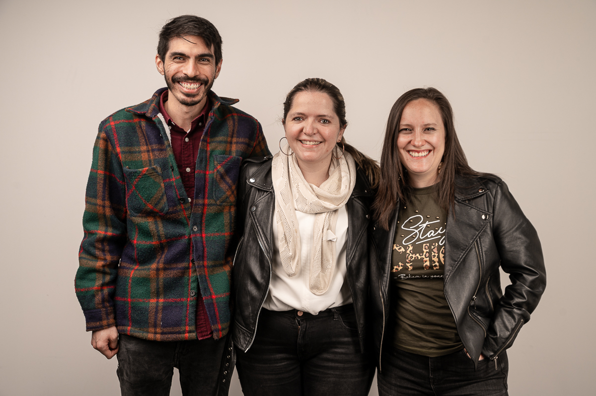  Fiona Récords - Maria Linares, Armando Samudio y Catalina Duarte