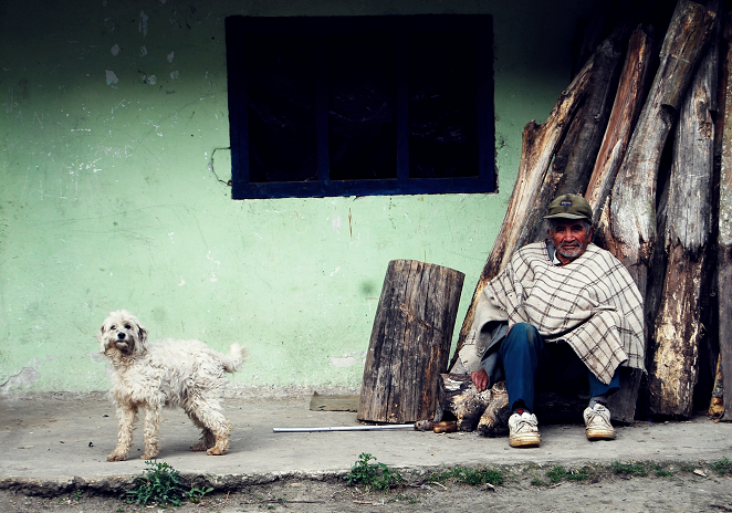 Hombre con perro