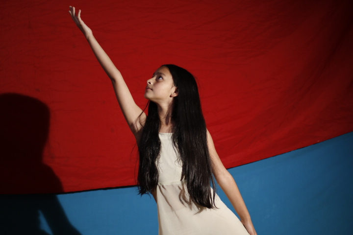 Niña bailando