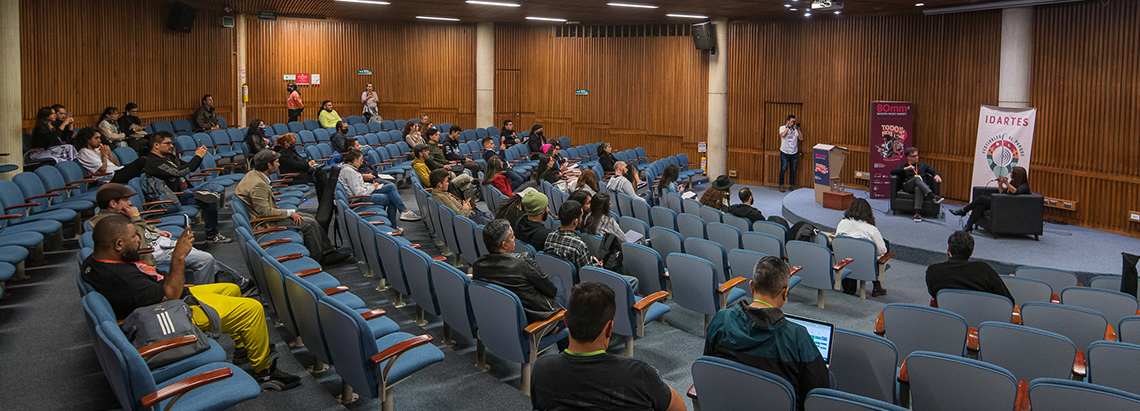 Público en una charla