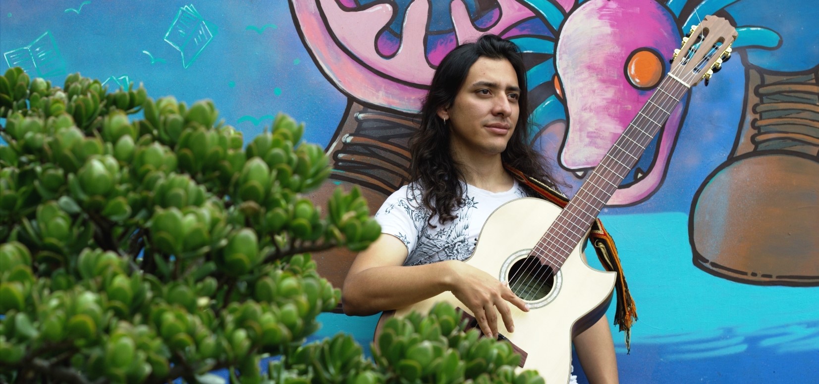 Artista con guitarra