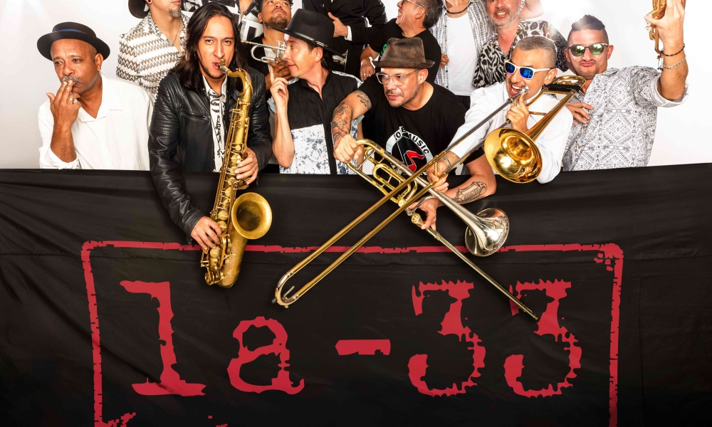 La 33
