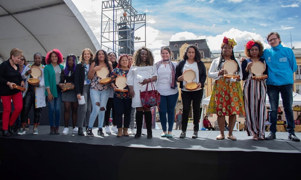 Integrantes Afromupaz grupo de personas
