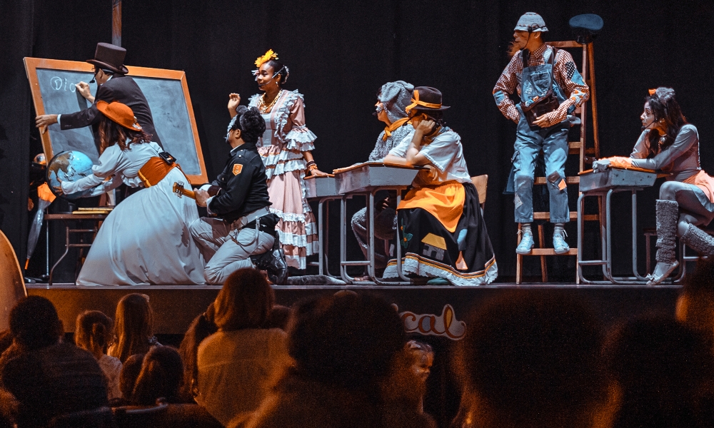 El libro mágico de Pombo en escena El libro mágico de Pombo en escena