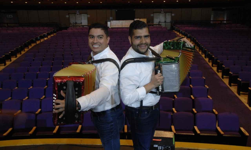 Reyes vallenatos en el Teatro Jorge Eliécer Gaitán Reyes vallenatos en el Teatro Jorge Eliécer Gaitán
