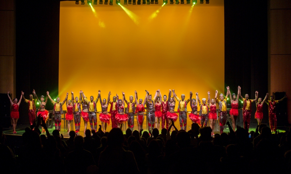 Grupos de danza en escena