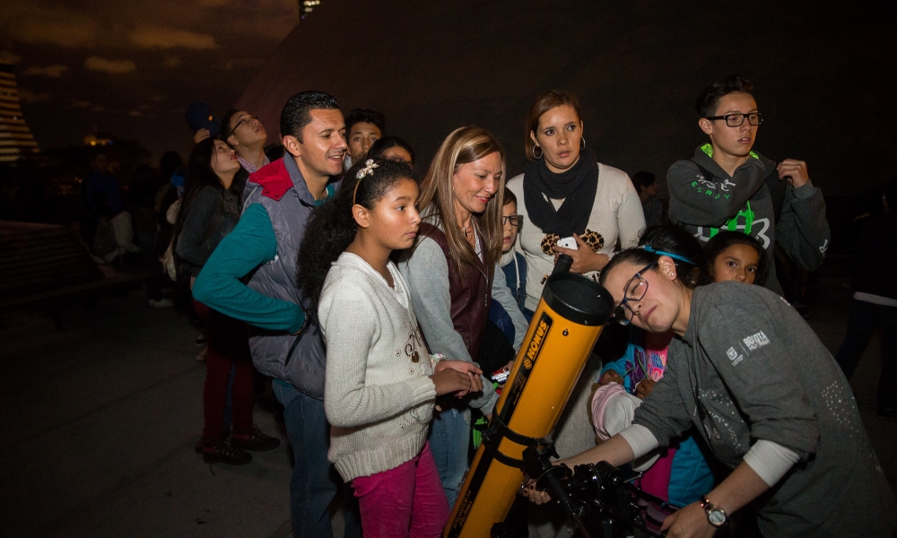 Observación por telescopios Observación por telescopios