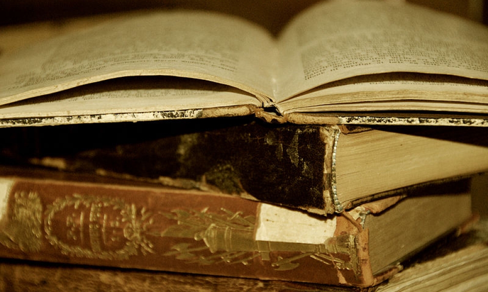 Libros viejos - Wikimedia commons Libros viejos - Wikimedia commons