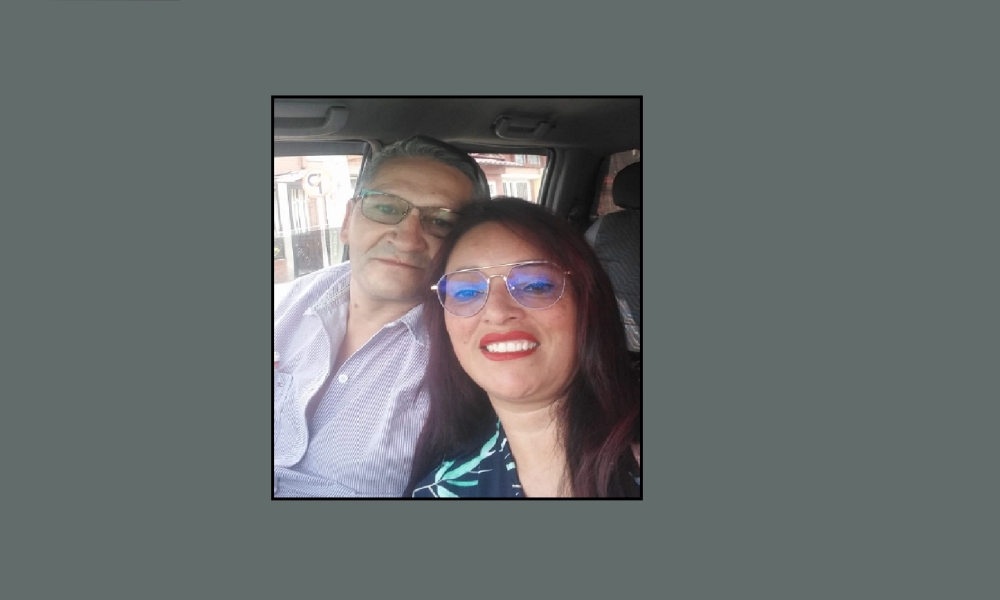 Jenny Borda, de 48 años, y su esposo Carlos Cruz, de 53 Pareja abrazada