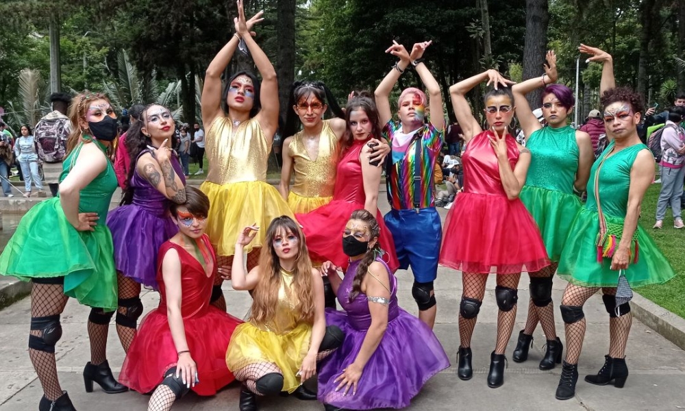Comunidad LGBTI que trabaja los talleres con sectores sociales Comunidad LGBTI que trabaja los talleres con sectores sociales