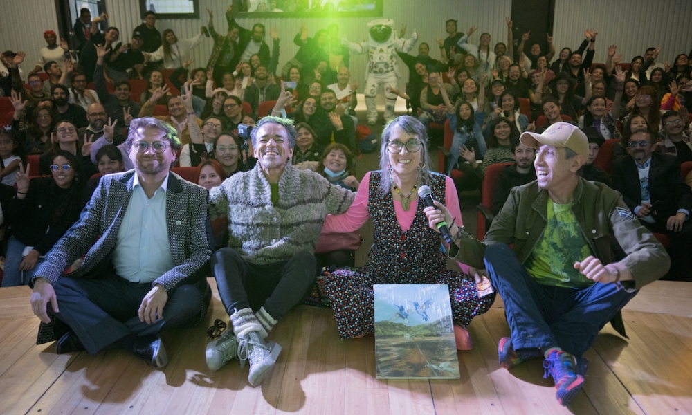 Mauricio Galeano, Rubén Albarrán, Andrea Echeverri y Héctor Buitrago en el Planetario de Bogotá. Mauricio Galeano, Rubén Albarrán, Andrea Echeverri y Héctor Buitrago en el Planetario de Bogotá.