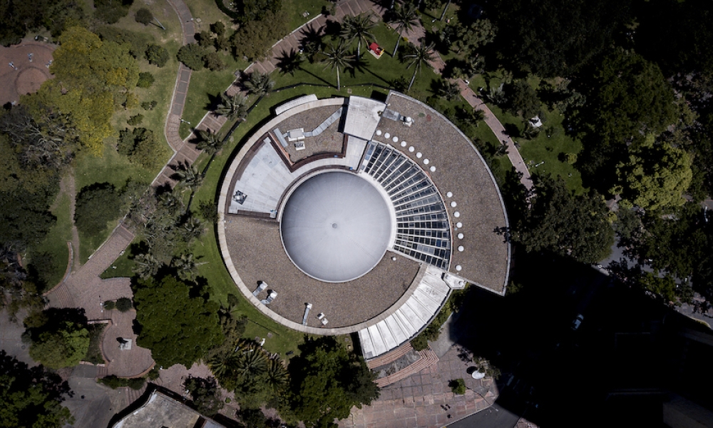 Foto del Planetario desde arriba. Foto del Planetario desde arriba.