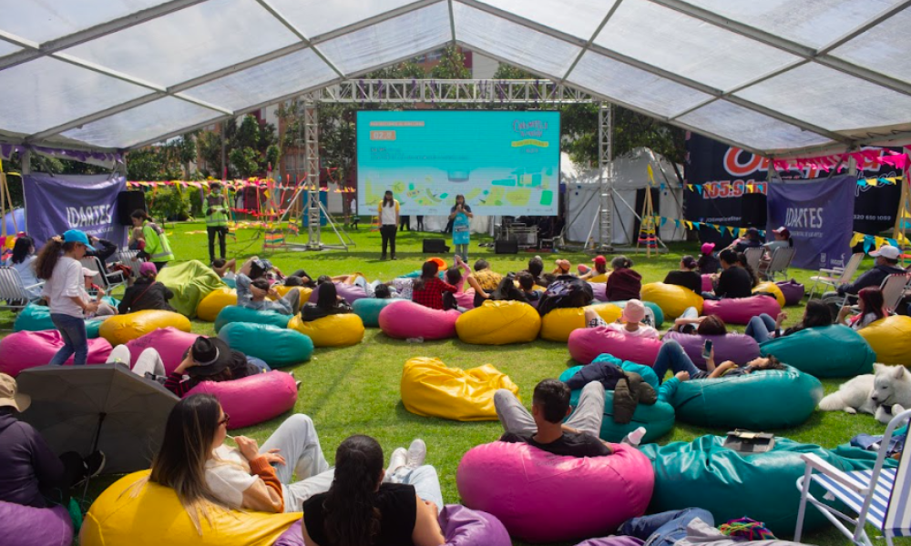 Cinemateca al Parque Parque con proyección de cine al aire libre