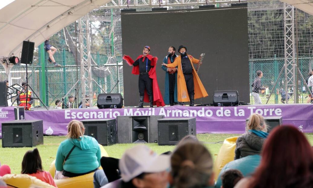 Obra Kivy Karavan Cirkus Función Kivy Karavan Cirkus en Al Parque con mi Pa´