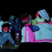 niños luces