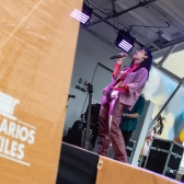 Musico en escenario móvil del Idartes - INAMU
