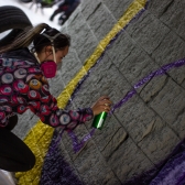 Artista urbano avanza en su obra de la ZBP de la 72 con NQS