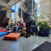 Imagen de la Cicla Literaria en un edificio.