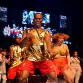 Grupo afro bailando