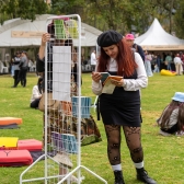 Lectura bajo los árboles 2024