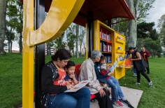 Lanzamiento Sylvie, Libro al Viento