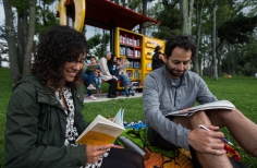 Lanzamiento Sylvie, Libro al Viento