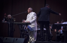 Alci Acosta en el Teatro Jorge Eliécer Gaitán