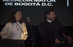  Radioteatro en la media torta.