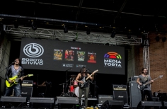 Concierto Rockaxis en La Media Torta