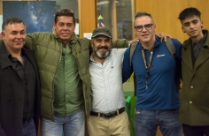 Expositores de las fotografías 