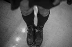 Piernas de acttriz en escena