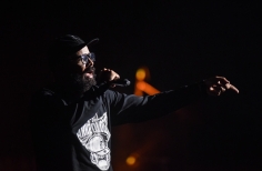 Alcolirykoz - En letras mayúsculas.