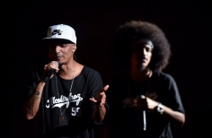 Alcolirykoz - En letras mayúsculas.