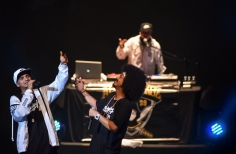 Alcolirykoz - En letras mayúsculas.