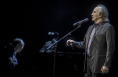 Serrat en Concierto