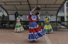 VII Festival Ciudad de Folclor -  CDC El Porvenir.
