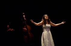 Frida Libre, Flora Martinez.