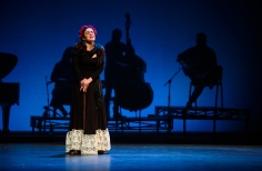 Frida Libre, Flora Martinez.