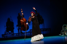 Frida Libre, Flora Martinez.