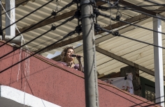 Gira en la casa de la Veci - Adriana lucía 